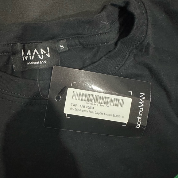 Boohoo man vintage tshirr size oversized Small - Picture 2 of 3